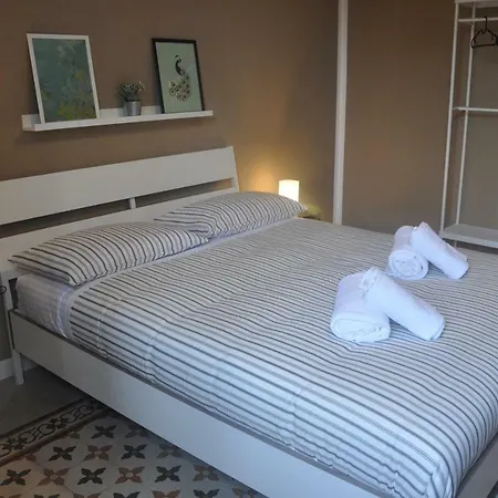 Jennys Place Палермо